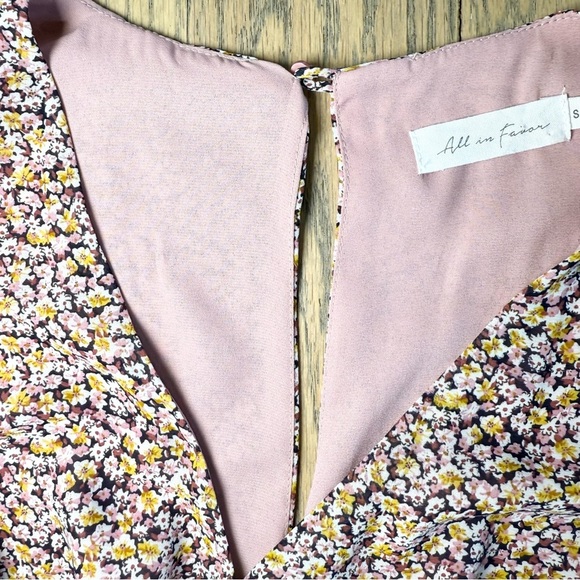 All In Favor Women’s Floral Flutter Sleeve Hi Low Ruffle Hem Lined Dress Size S - Picture 6 of 12